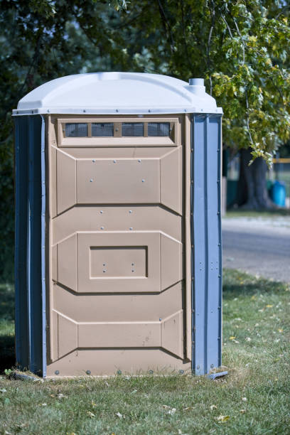 Best Construction site porta potty rental  in Pittsfield, IL